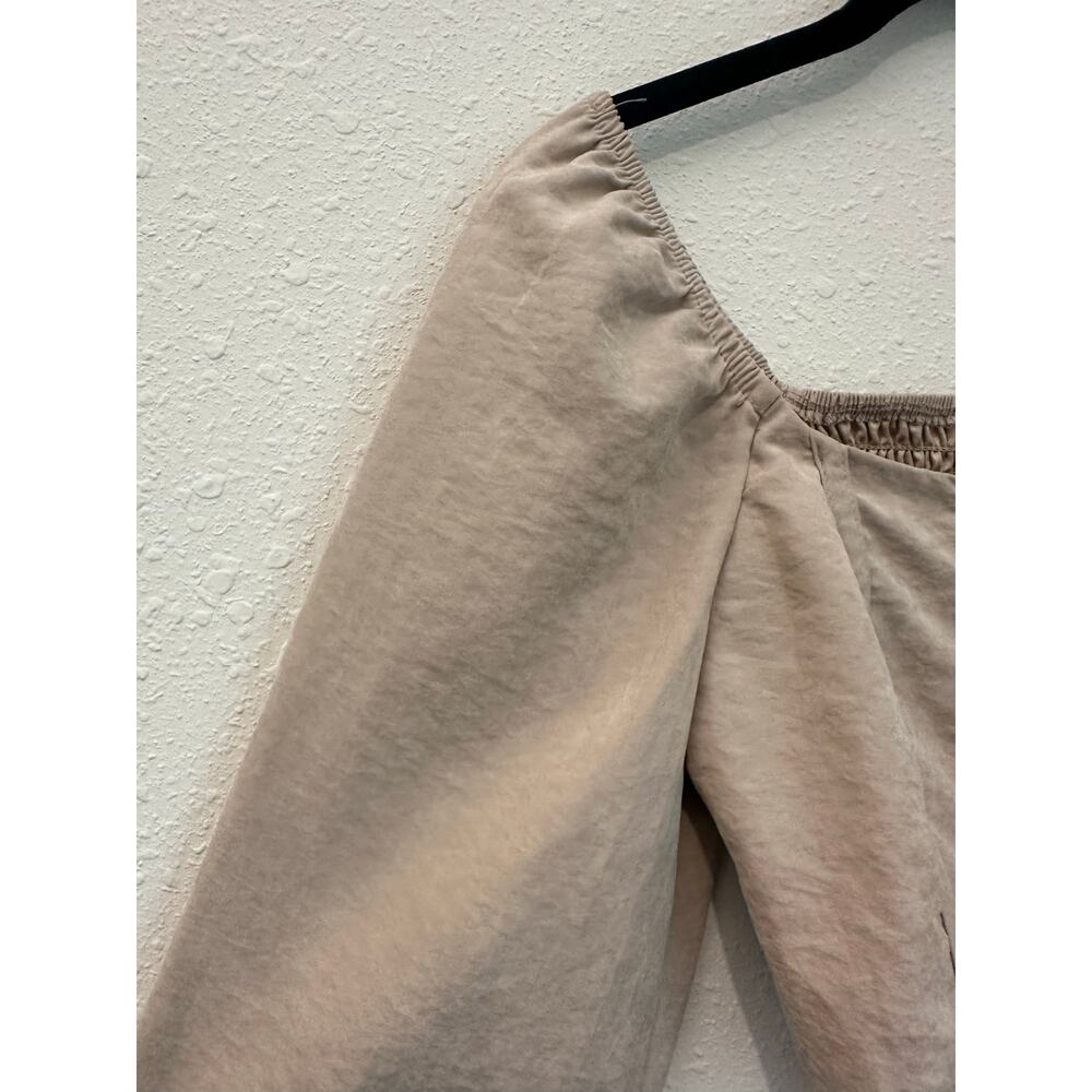 Kirious Los Angeles tab-colored, long bishop sleeve crop top Size Small - Picture 3 of 6
